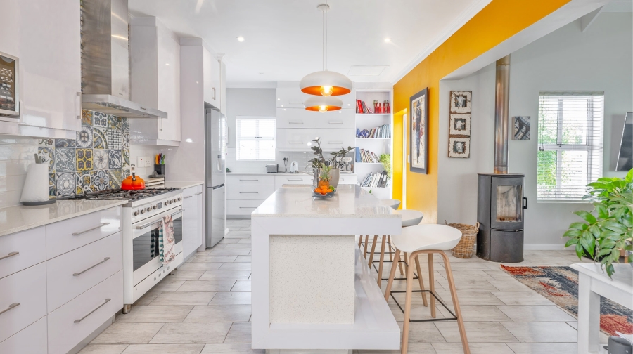4 Bedroom Property for Sale in Struisbaai Western Cape